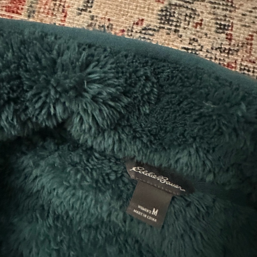 Eddie Bauer fuzzy zip up jacket - Picture 3 of 3